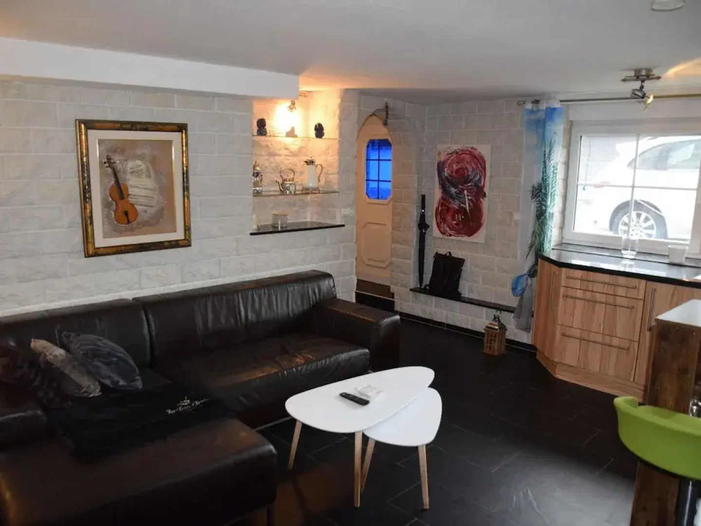 Bewitching Apartment With Garden and Terrace