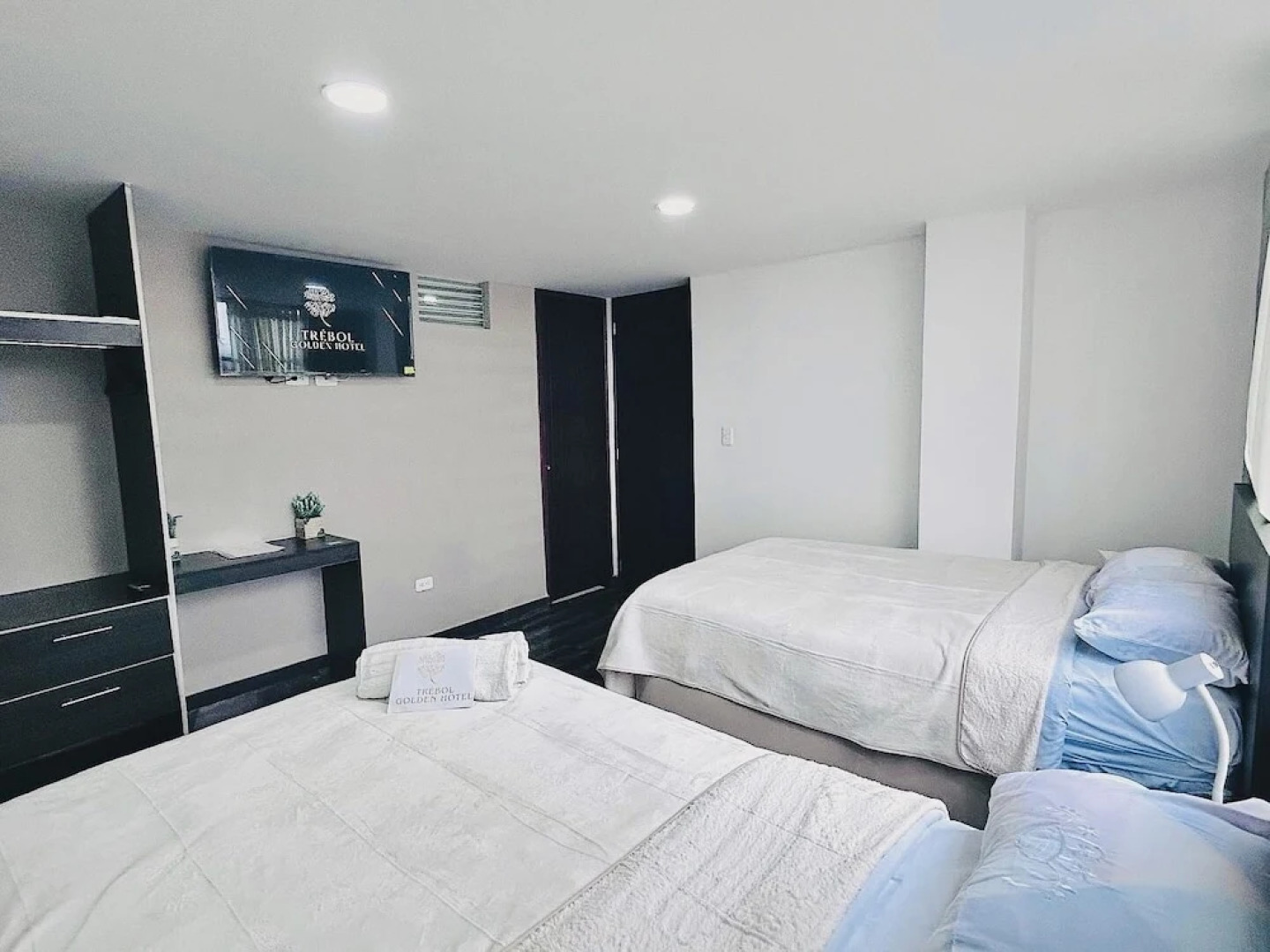 Trèbol Golden Hotel