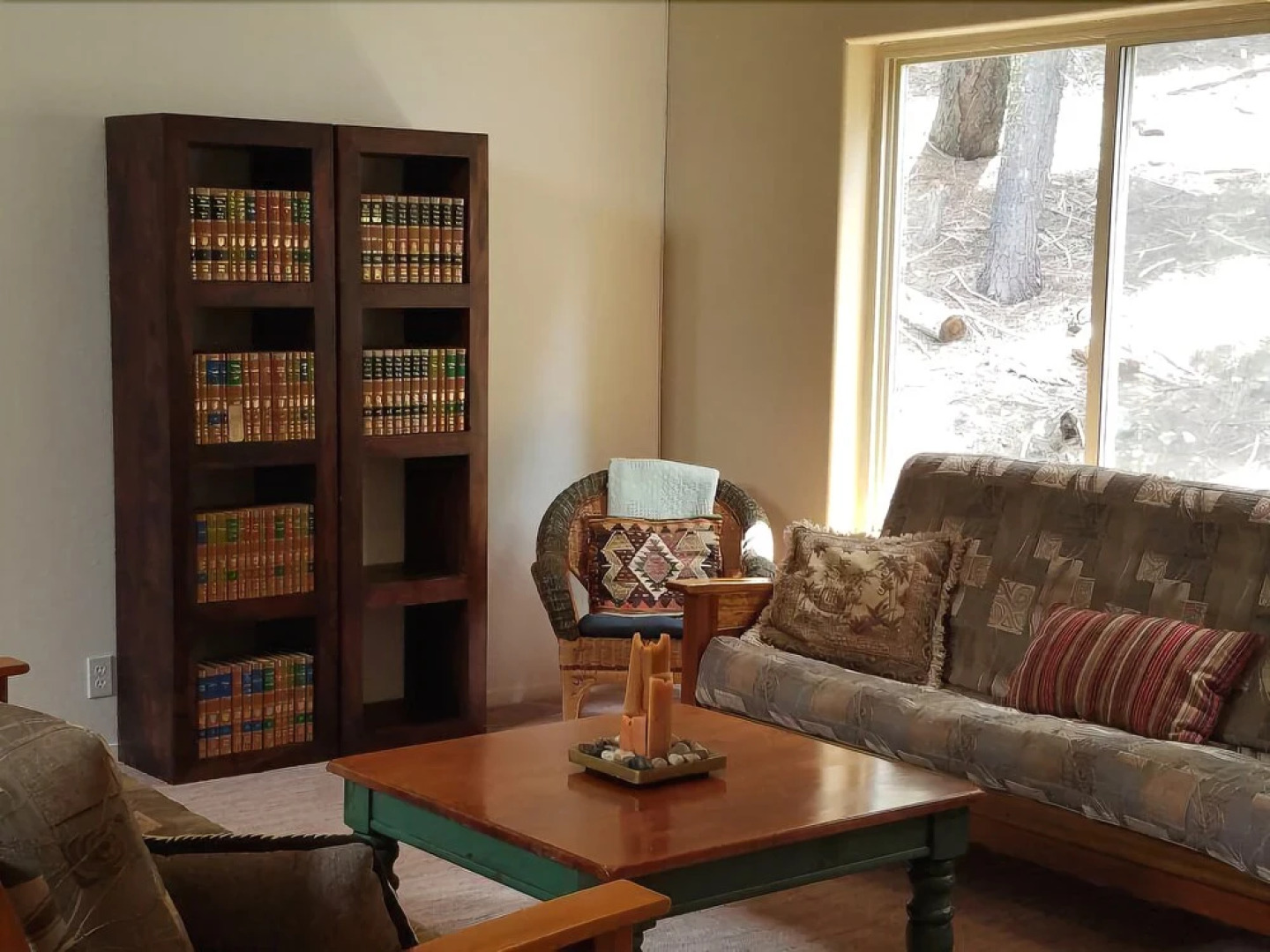 Rogers Retreat 3 Bedrooms 2.5 Bathrooms Home