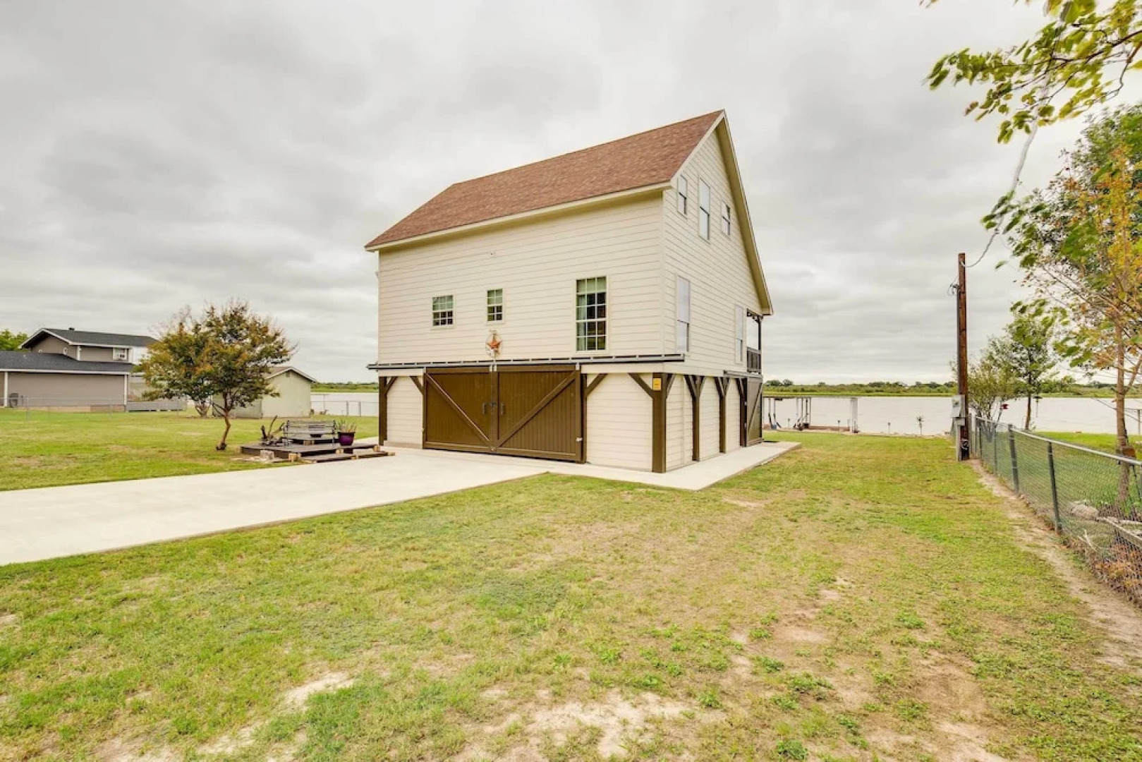 Lake Granbury Fishing Escape w/ Dock & Kayaks!