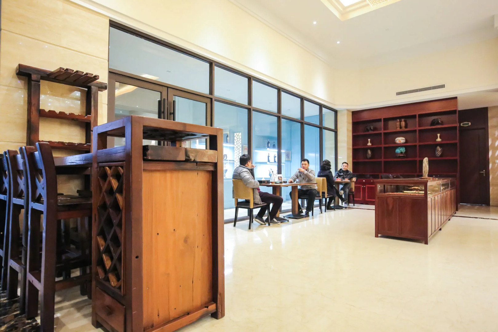 New Knight Royal Hotel Airport and International Resort