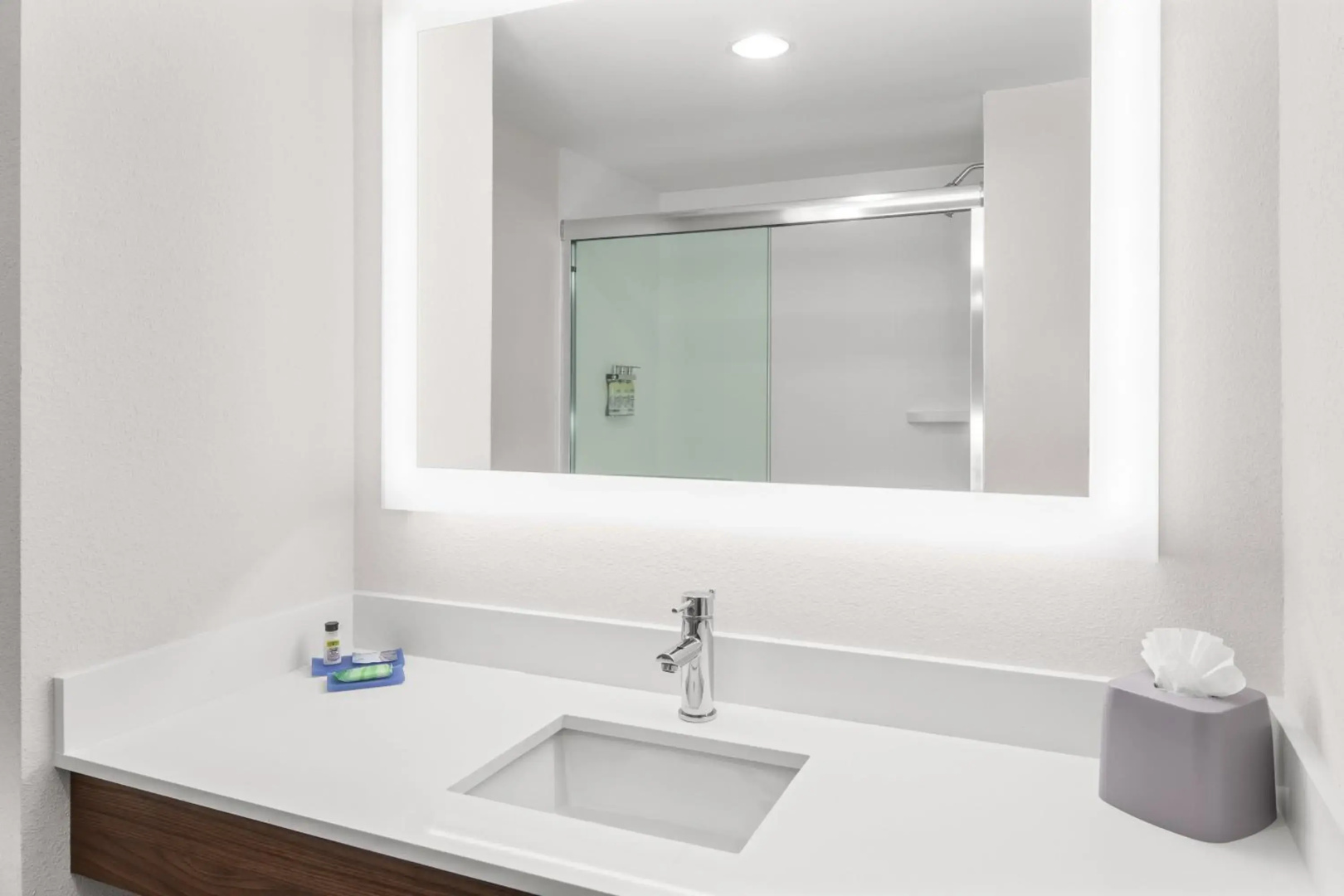 Holiday Inn Express & Suites Palm Bay by IHG