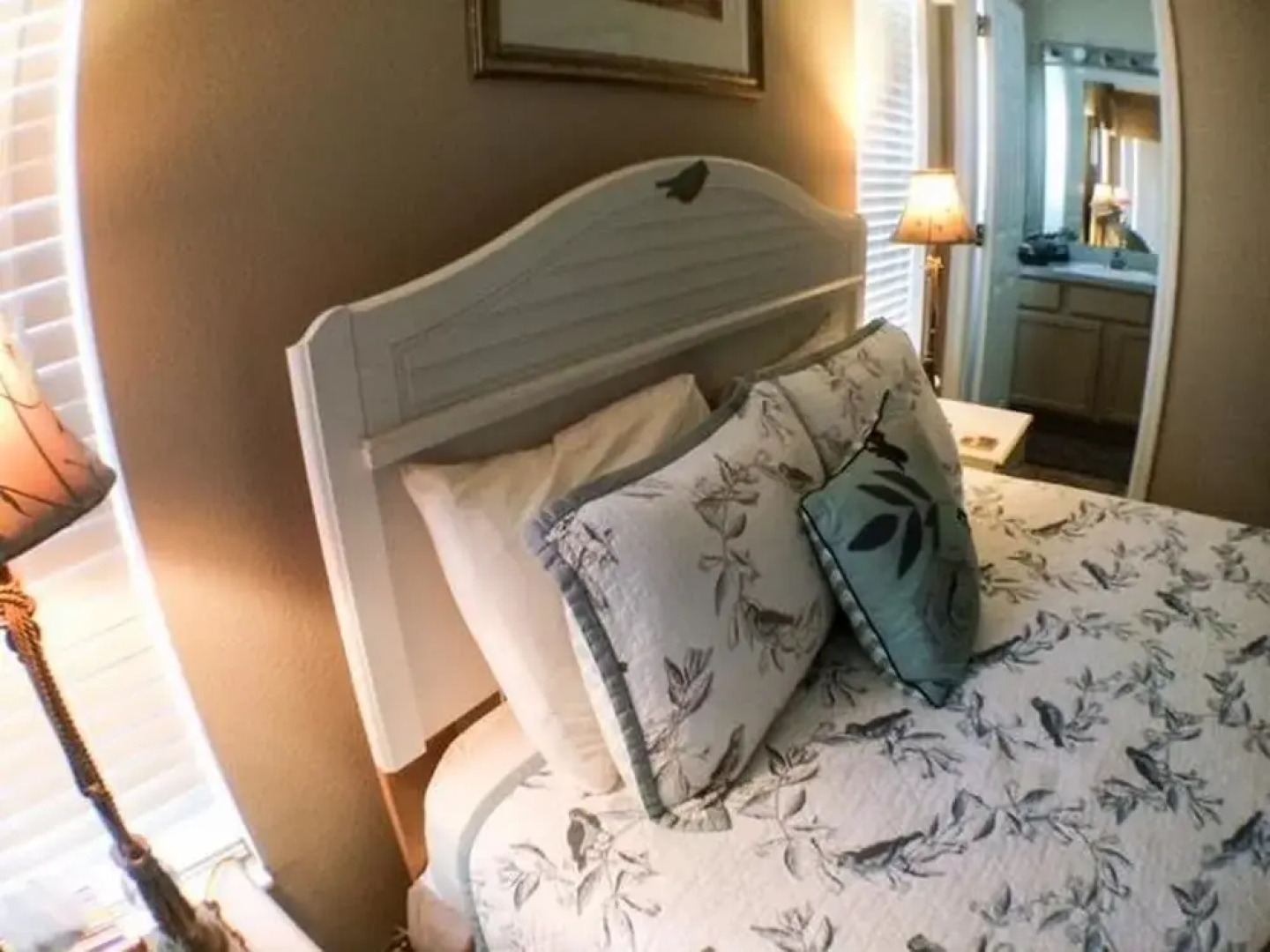 Rebecca 1377 Apartment 4 Bedroom