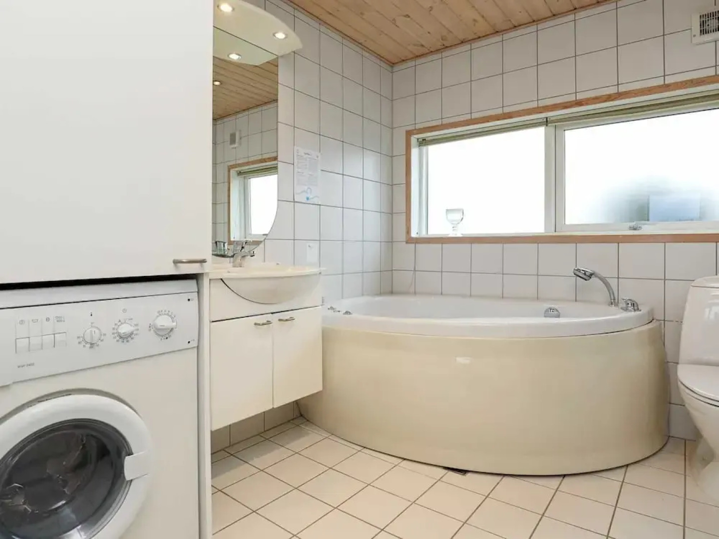 6 Person Holiday Home in Ringkobing-by Traum