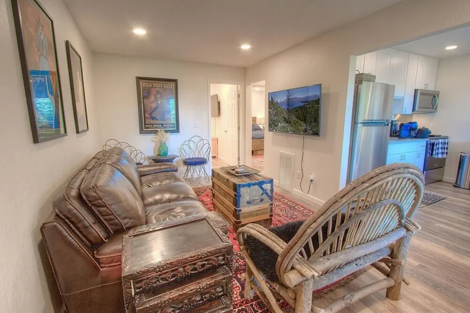 Awesome Dawson 1 Bedroom Condo by RedAwning