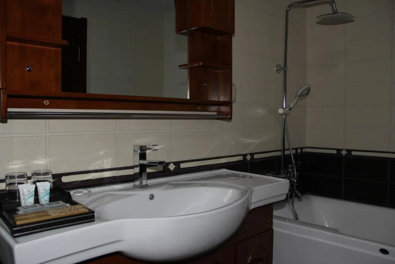 Hit Business Hotel - Harbin