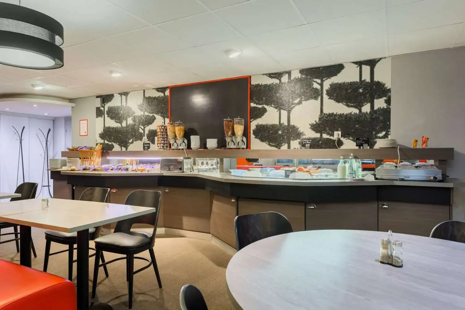 Kyriad Lille - Mons En Baroeul