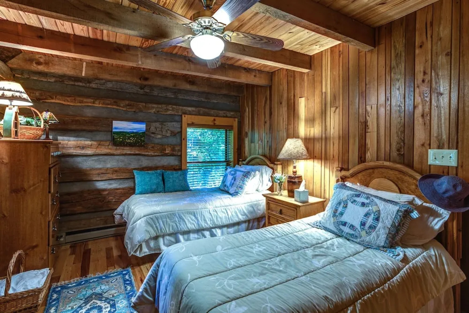 Grandma's Mountain Cabin 3 Bedrooms 2 Bathrooms Cabin