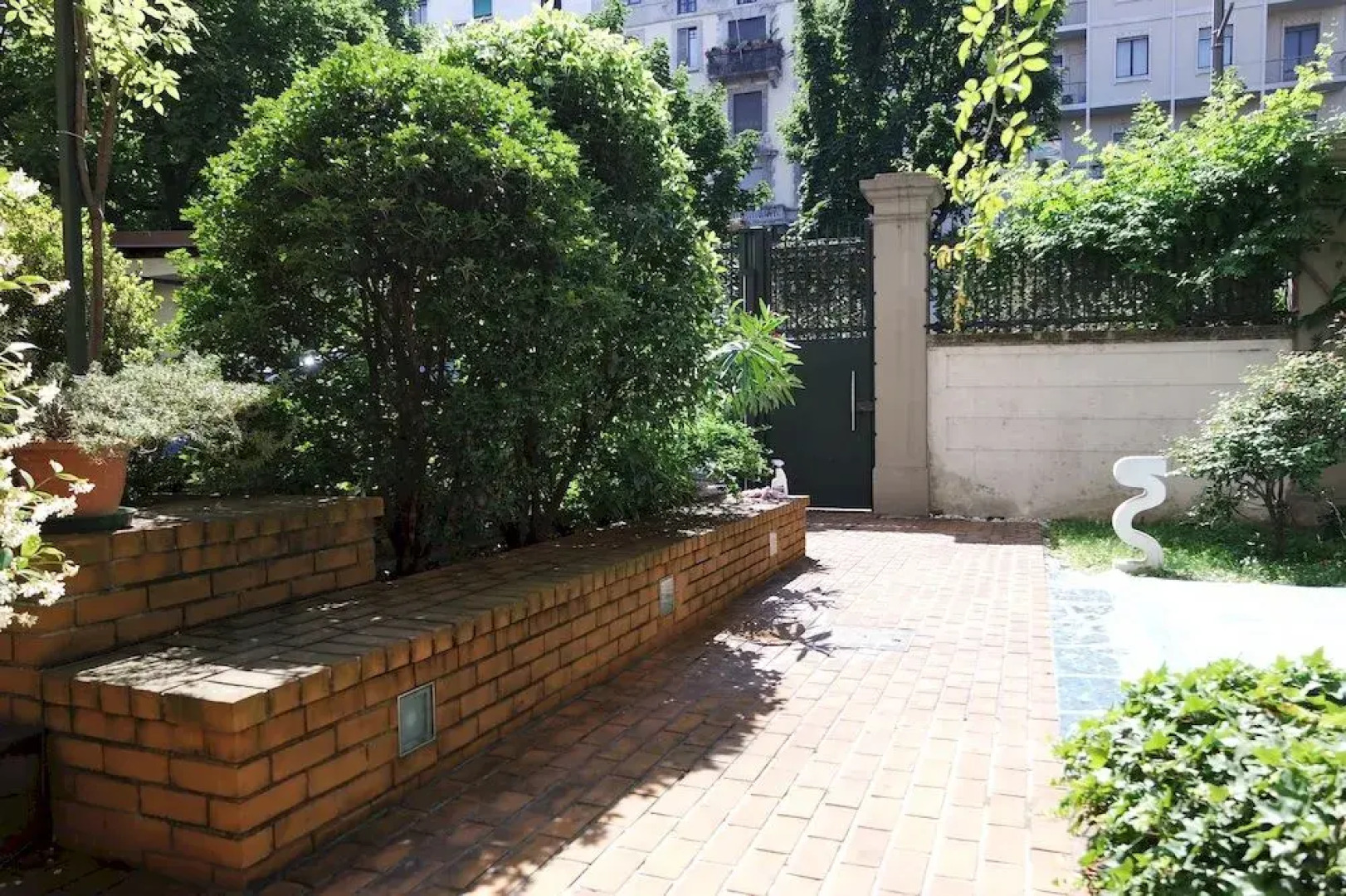 Temporary Home Milan Fashion District