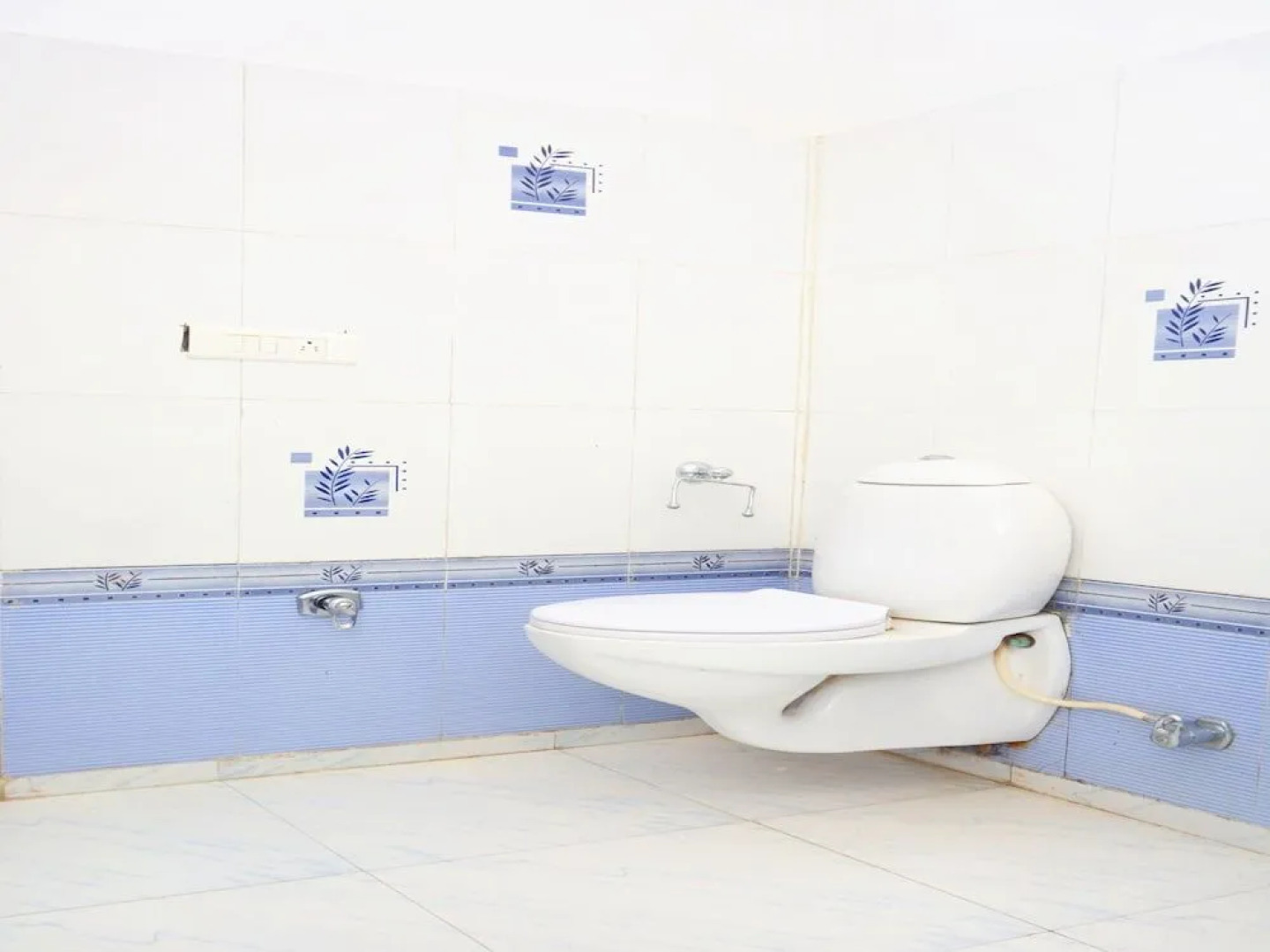 Oyo 37208 Dlm Valley Resorts