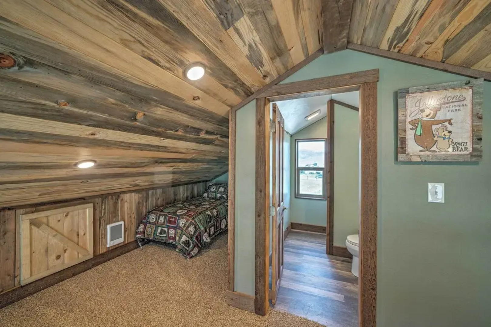 Mtn-view Cabin 40 Mi to Yellowstone Ntl Park!