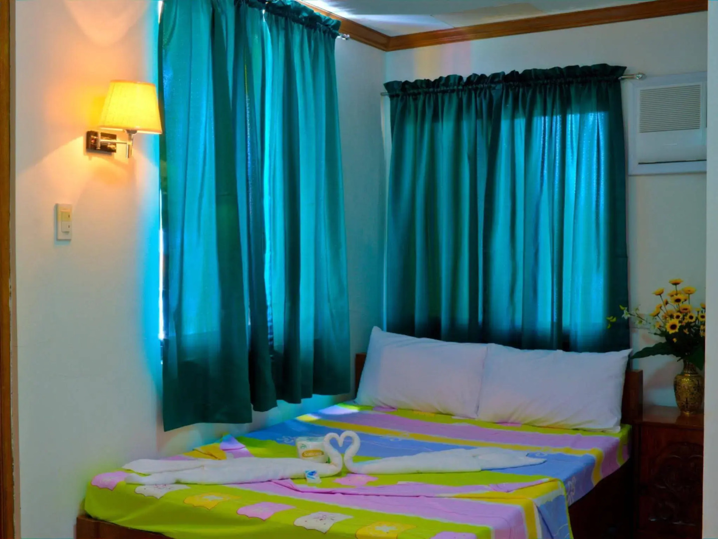 Sea Jewel Beach Resort Puerto Galera