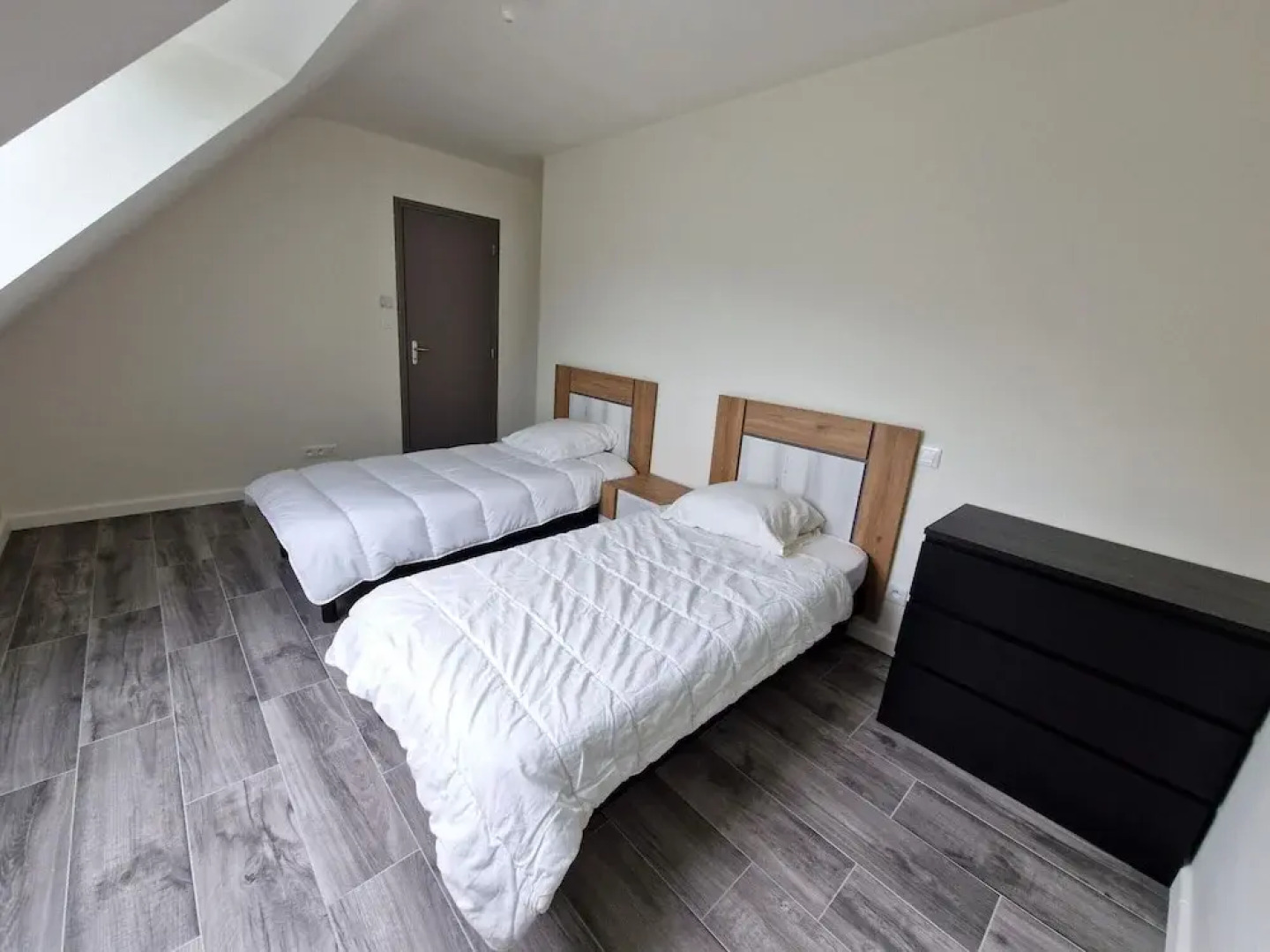 Spacious House Near Pink Granite Coast