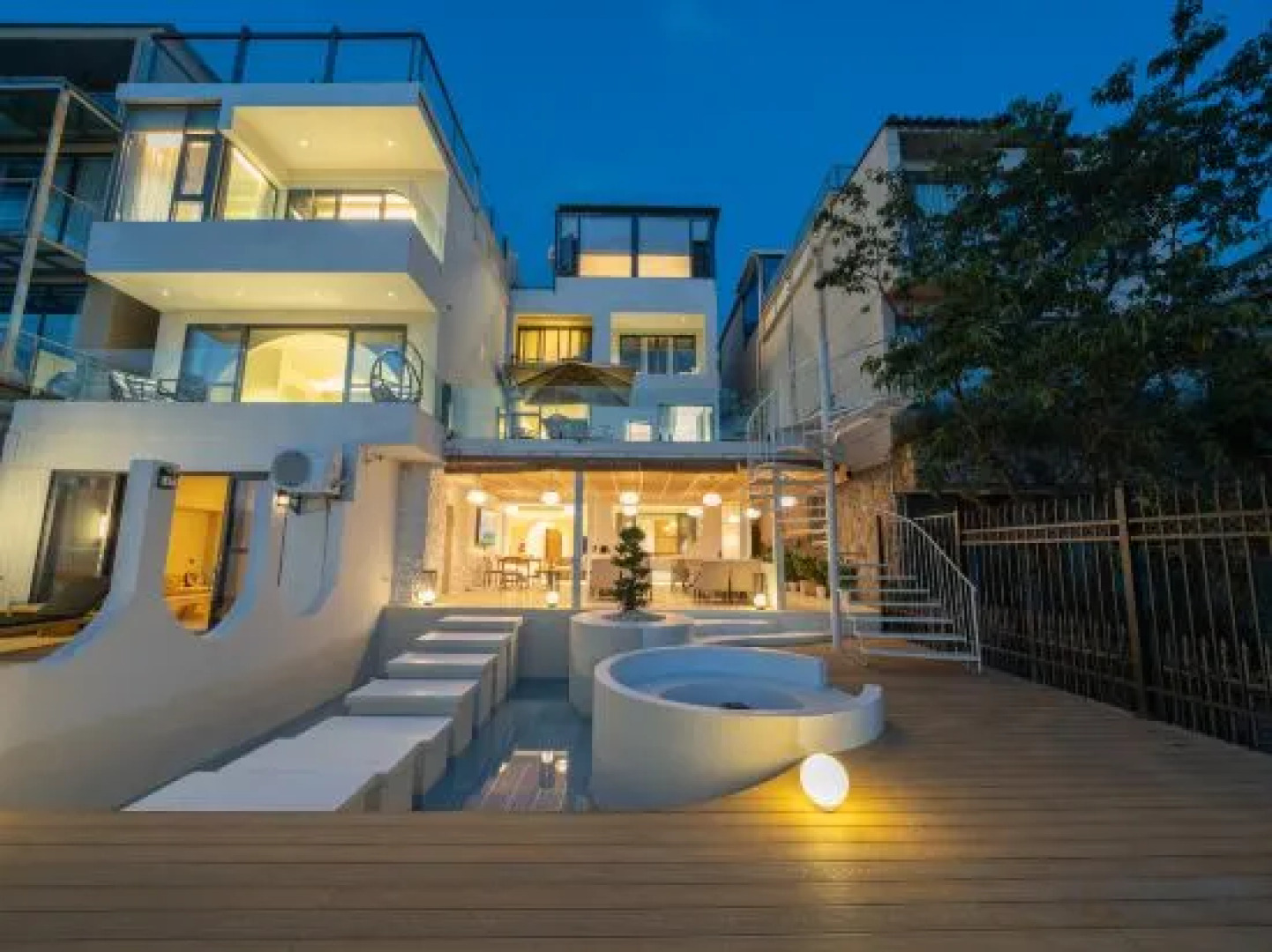 Yunyi Boutique Lake View Inn