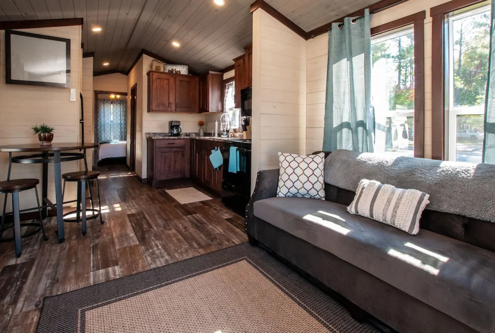 Coosa At River Rocks Landing 1 Bedroom Bungalow