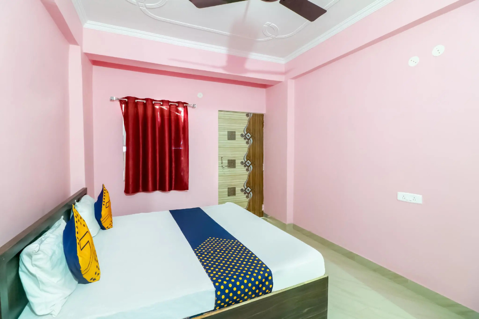 OYO Flagship 64304 Shri Hari Residency