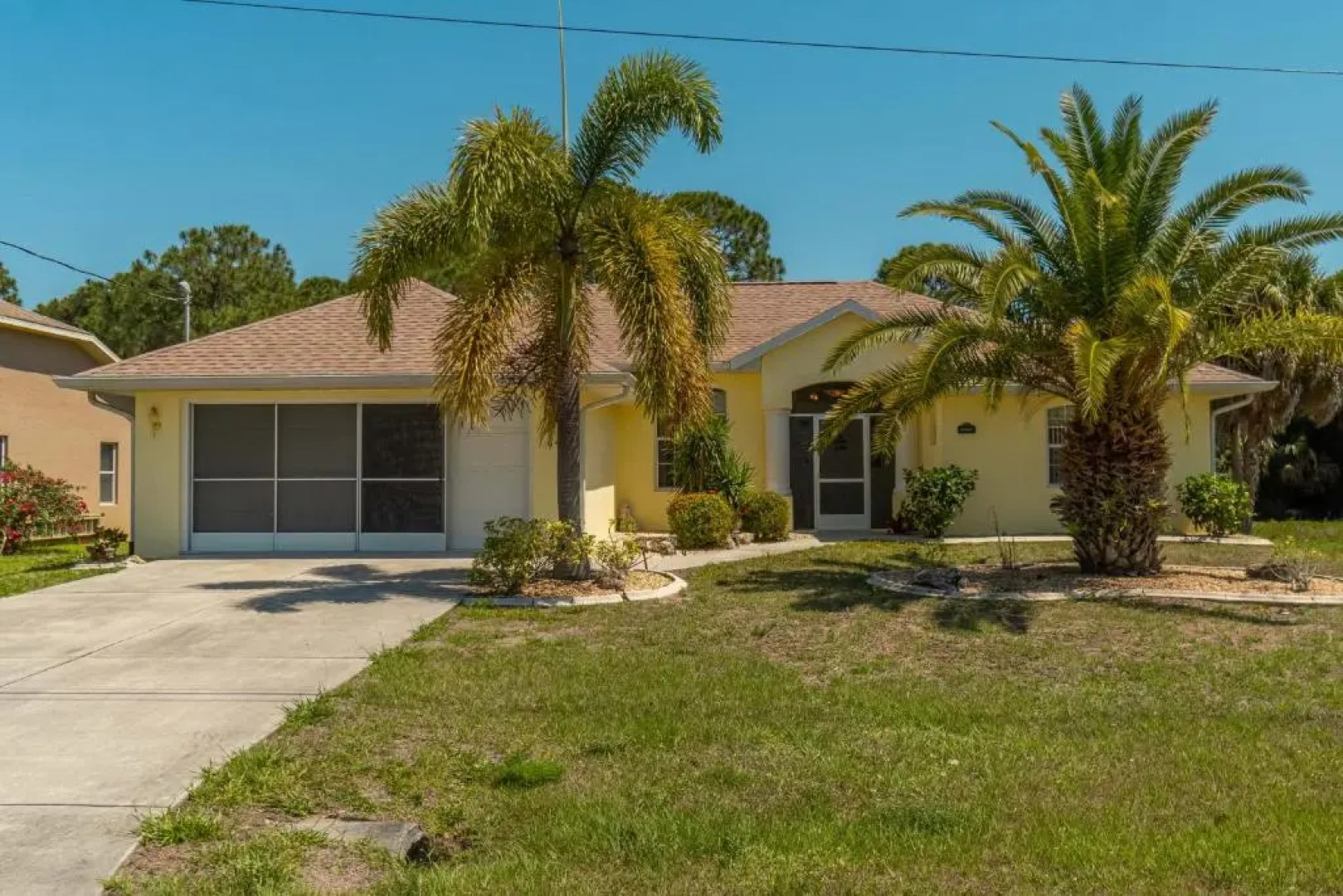 Westons Water Watch - Private Villa with heated pool - sleeps 6