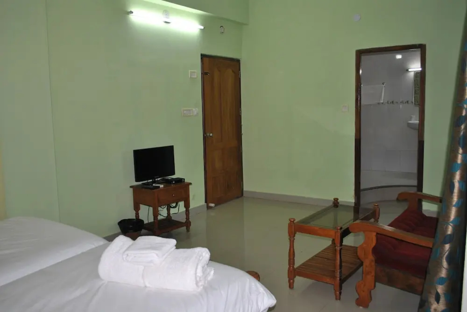 Newton Neelakanta Boutique – Kovalam
