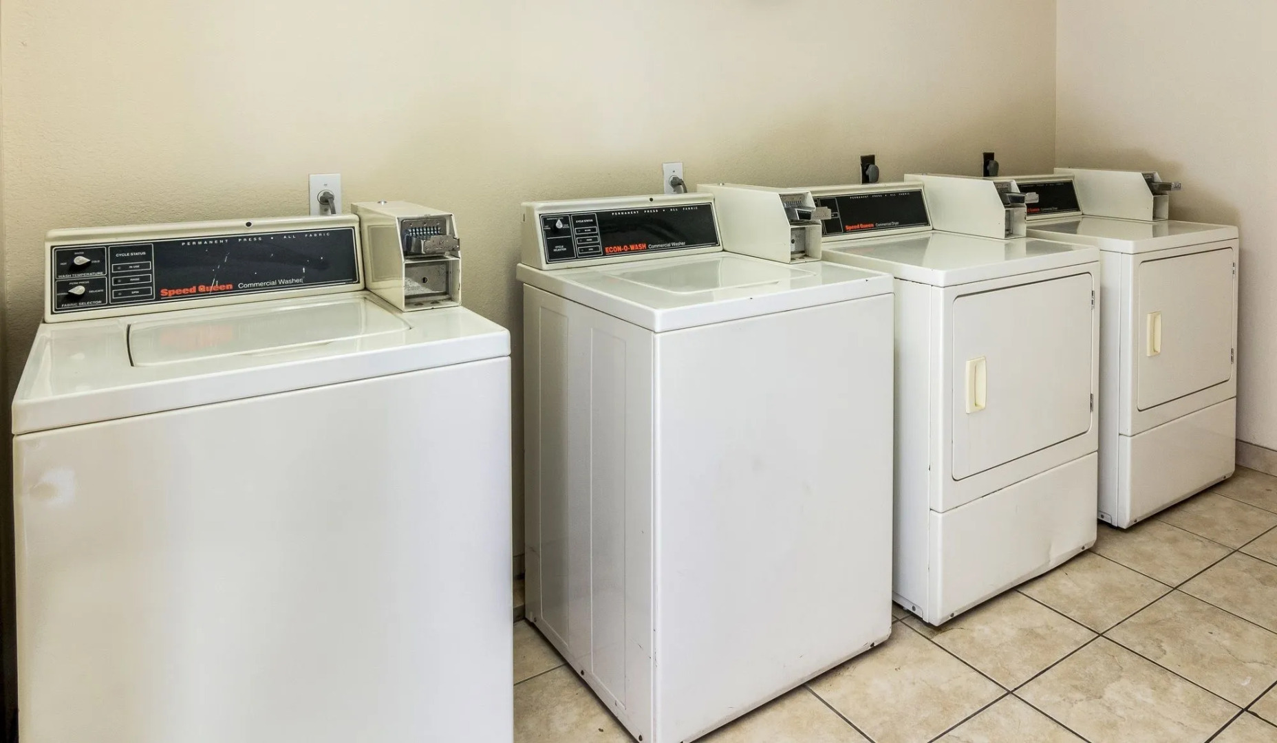 Red Roof Inn & Suites Pensacola - NAS Corry