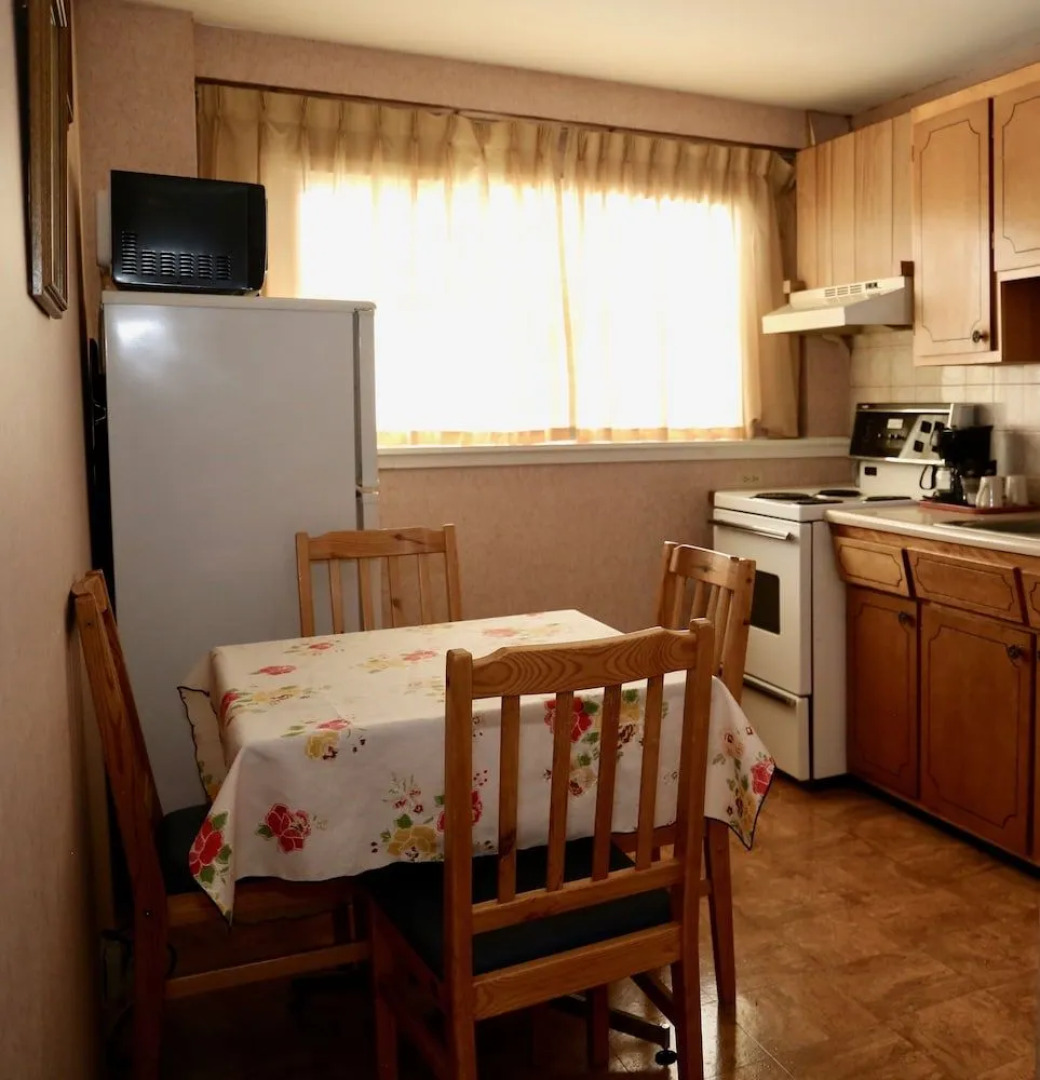 Arrowhead Inn by Baaman's