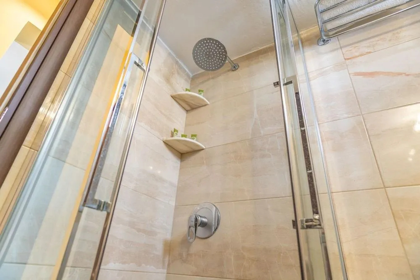 Theoxenia Suites & Apartments