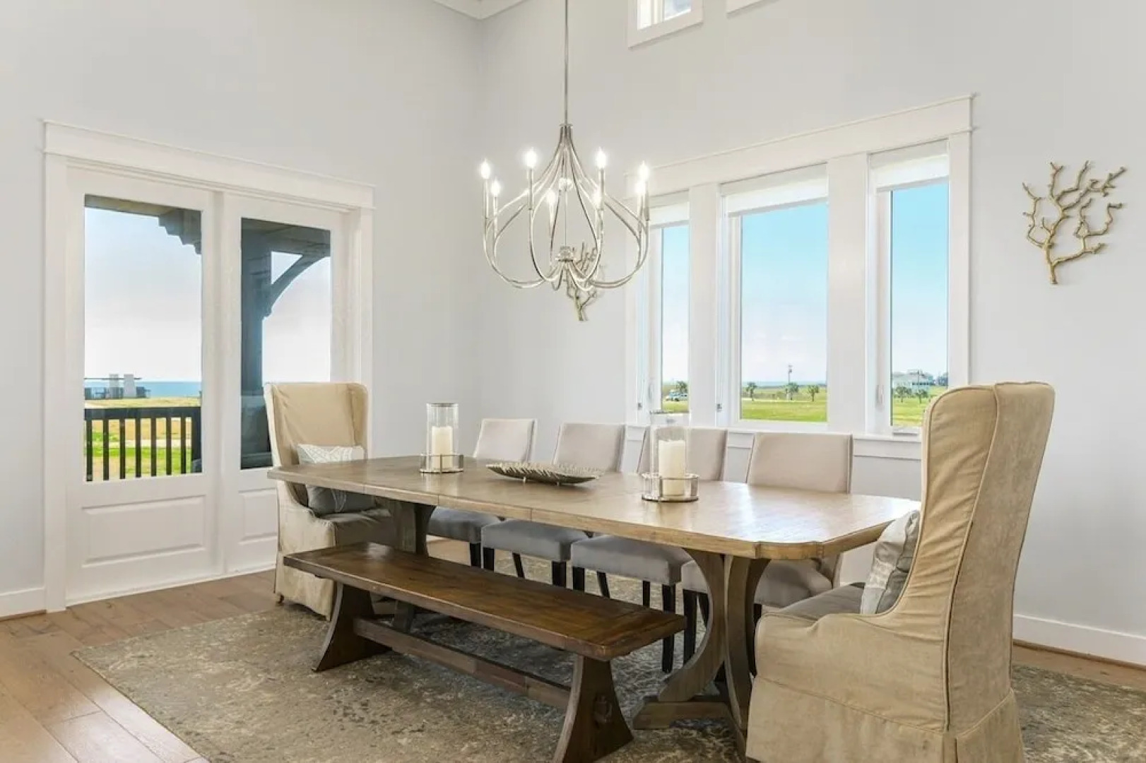 Paradise By The Sea 4 Bedroom Home by RedAwning