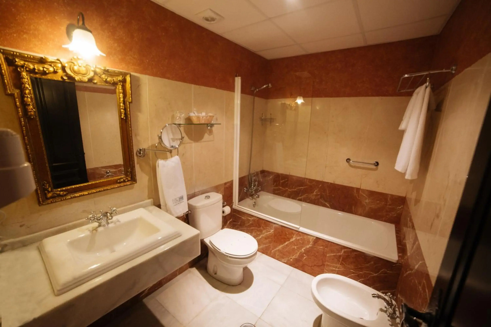 Hotel Posada de Vallina by MiRa