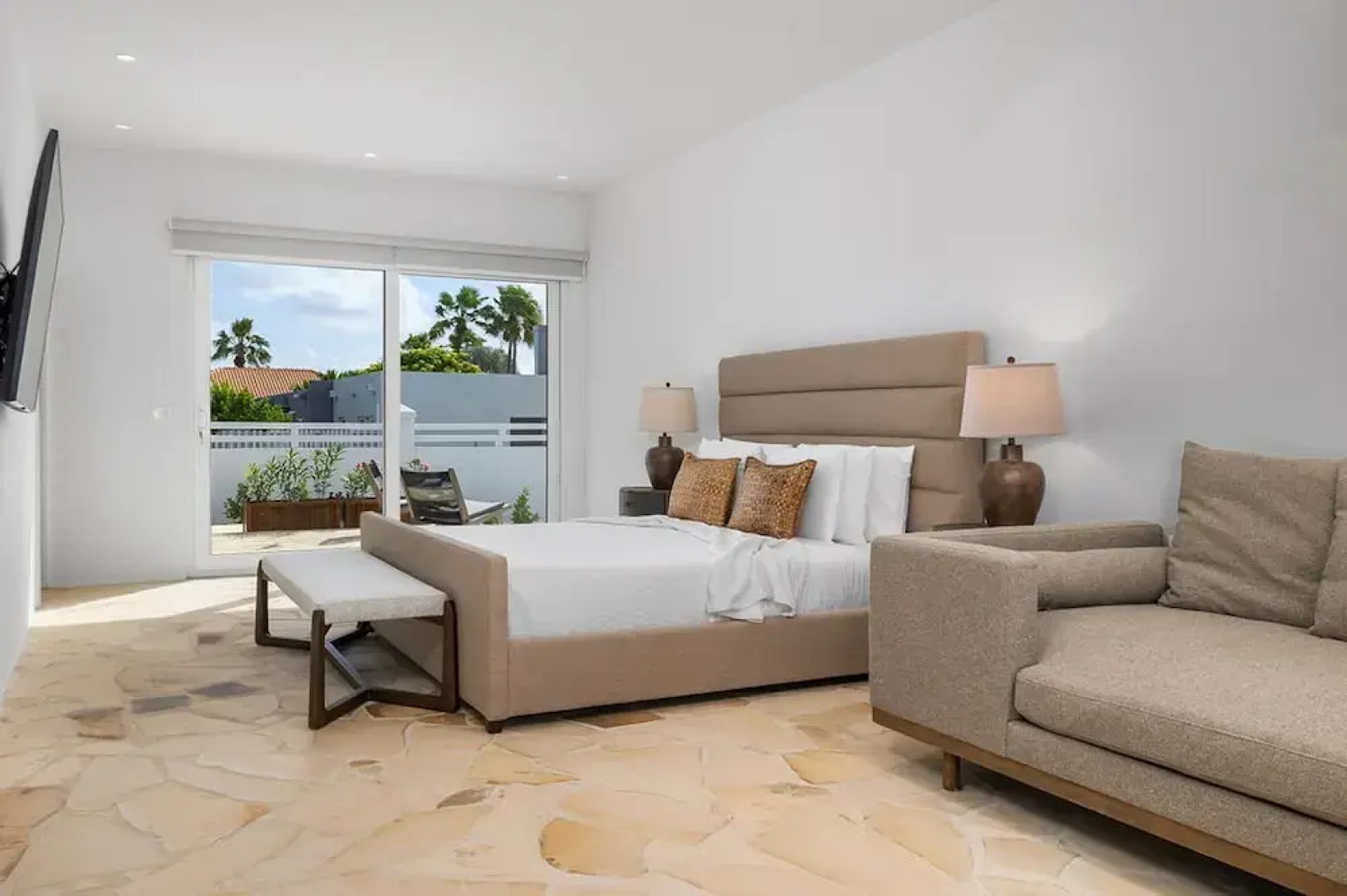 The Court Villa - 8 Bed 8 5 Bath