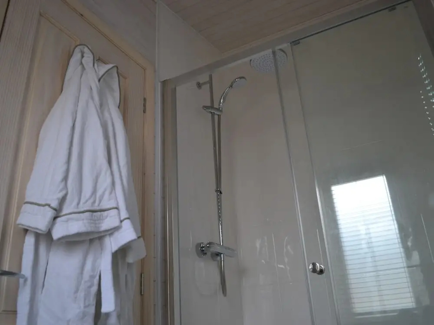 The Chiltern Lodges at Upper Farm Henton