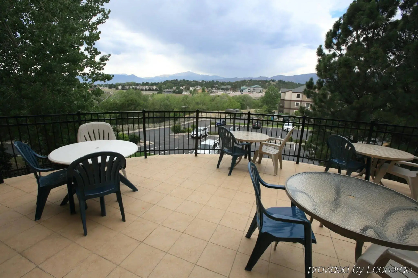 Holiday Inn Express & Suites Colorado Springs North by IHG