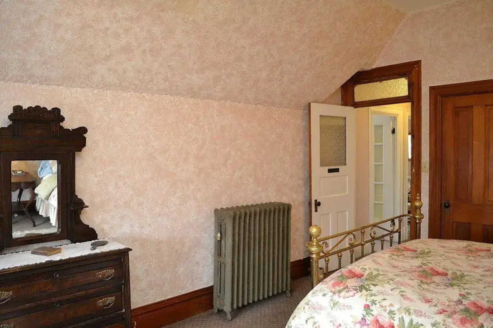 The Grand Anne Bed and Breakfast