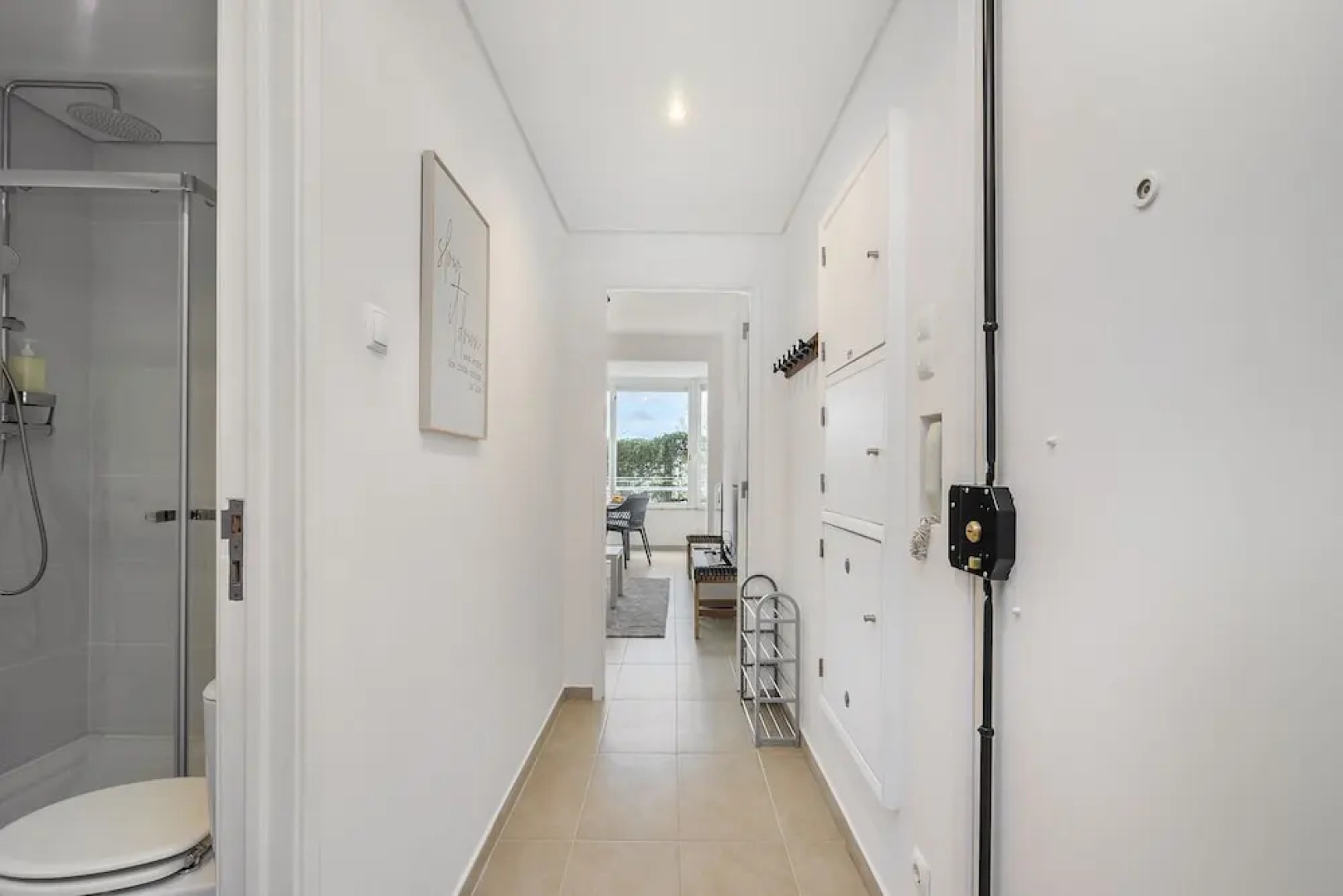 Peaceful Algés Family Home