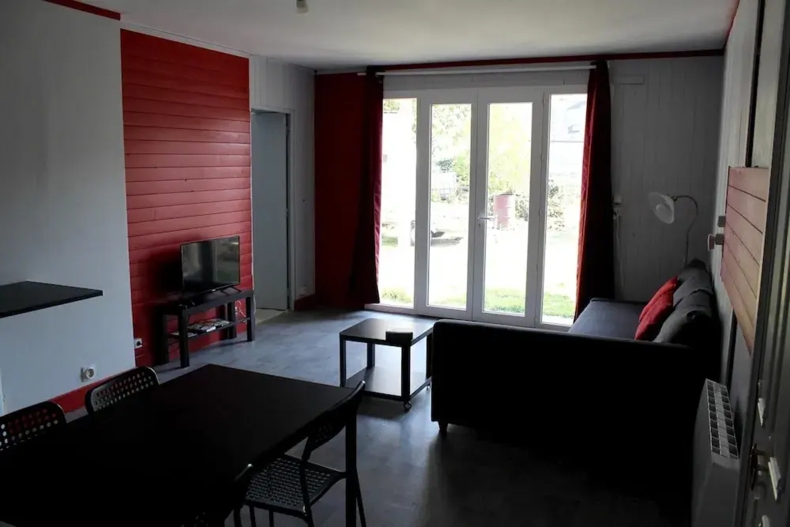 House With one Bedroom in Saint-patrice, With Shared Pool, Enclosed Garden and Wifi