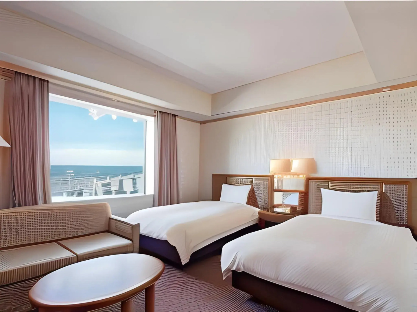 Отель The Crest Hotel Kashiwa