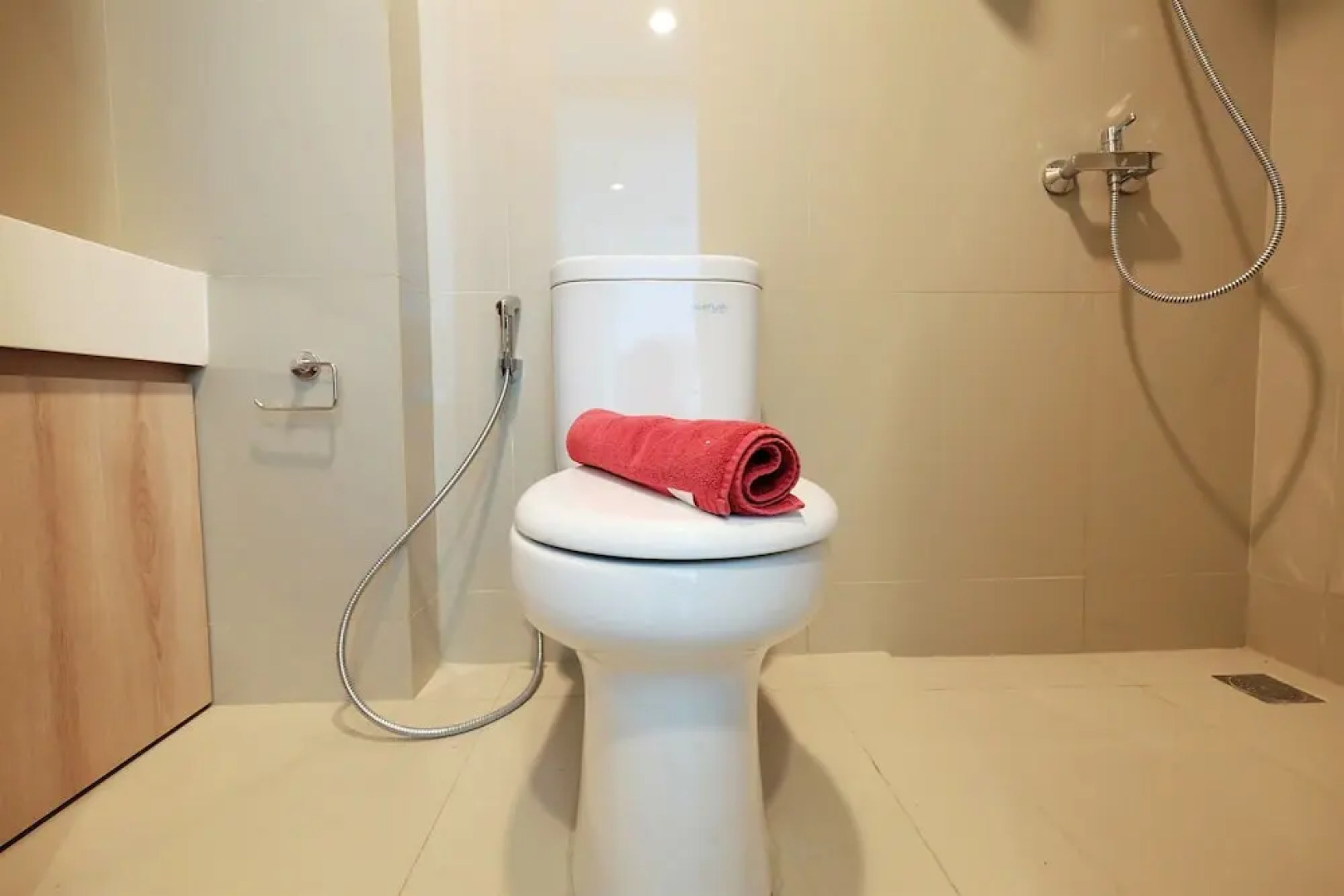 Classic Studio Tree Park Apartment near ICE BSD By Travelio