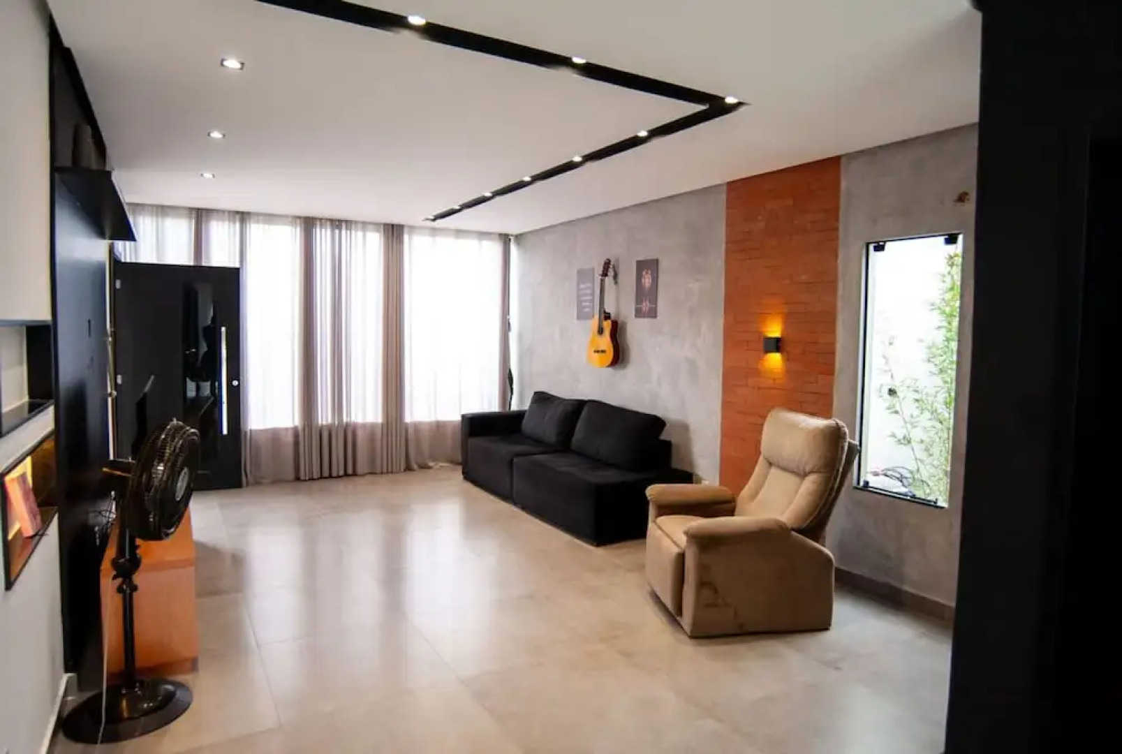 Casa pet Friendly c Piscina Churrasqueira e Wi-fi