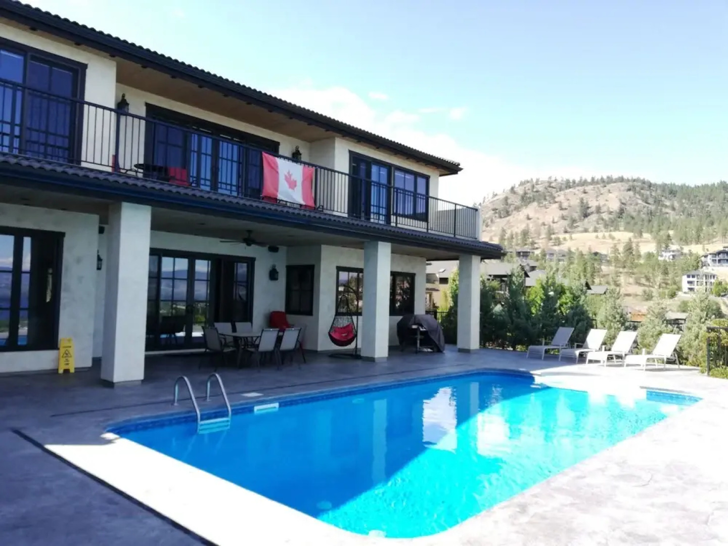 Mission Hill Lake View Villa