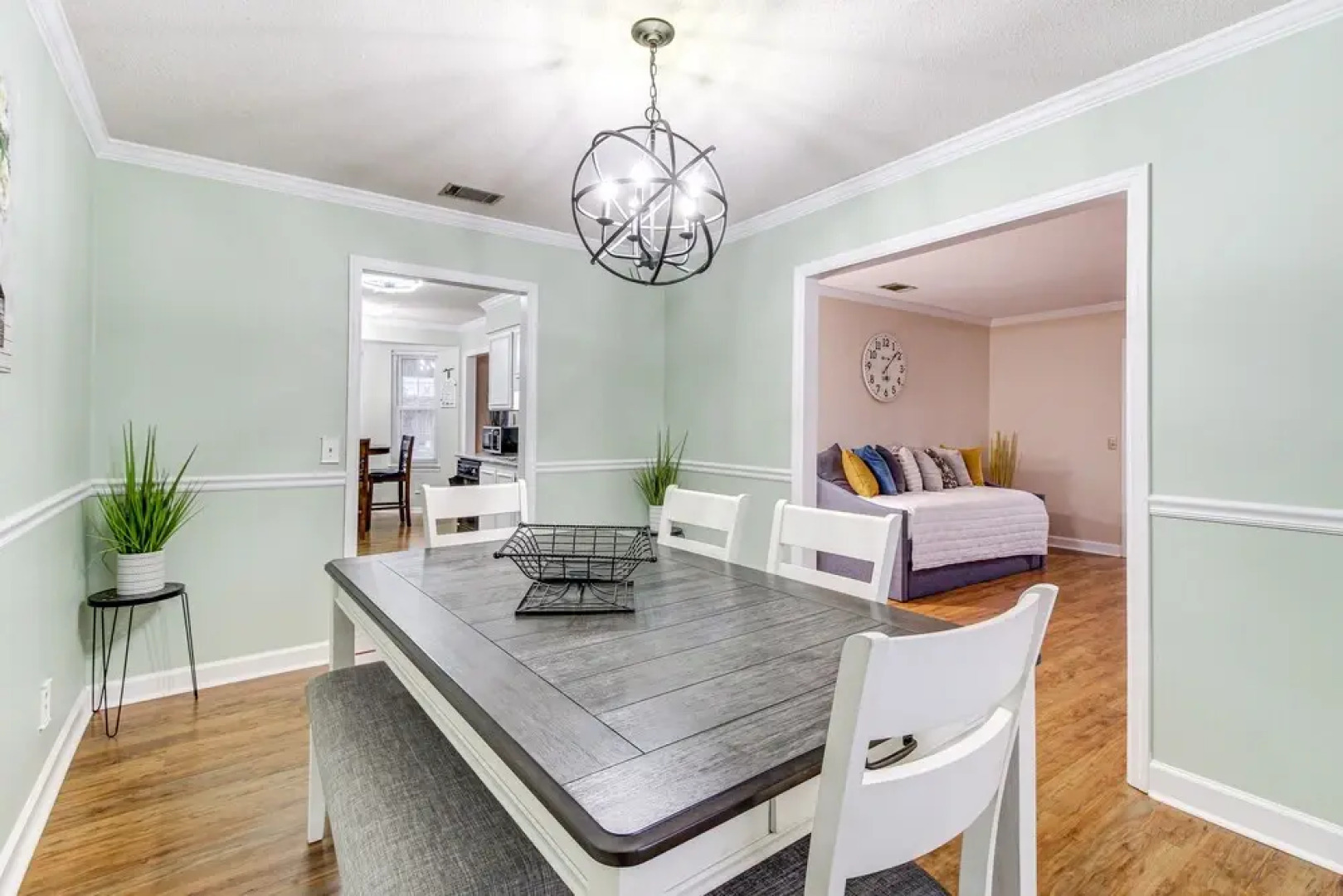 Single-Story Savannah Home W/ Private Backyard!