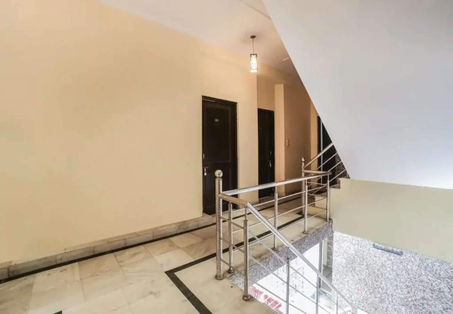 Hotel Sanjary Palace