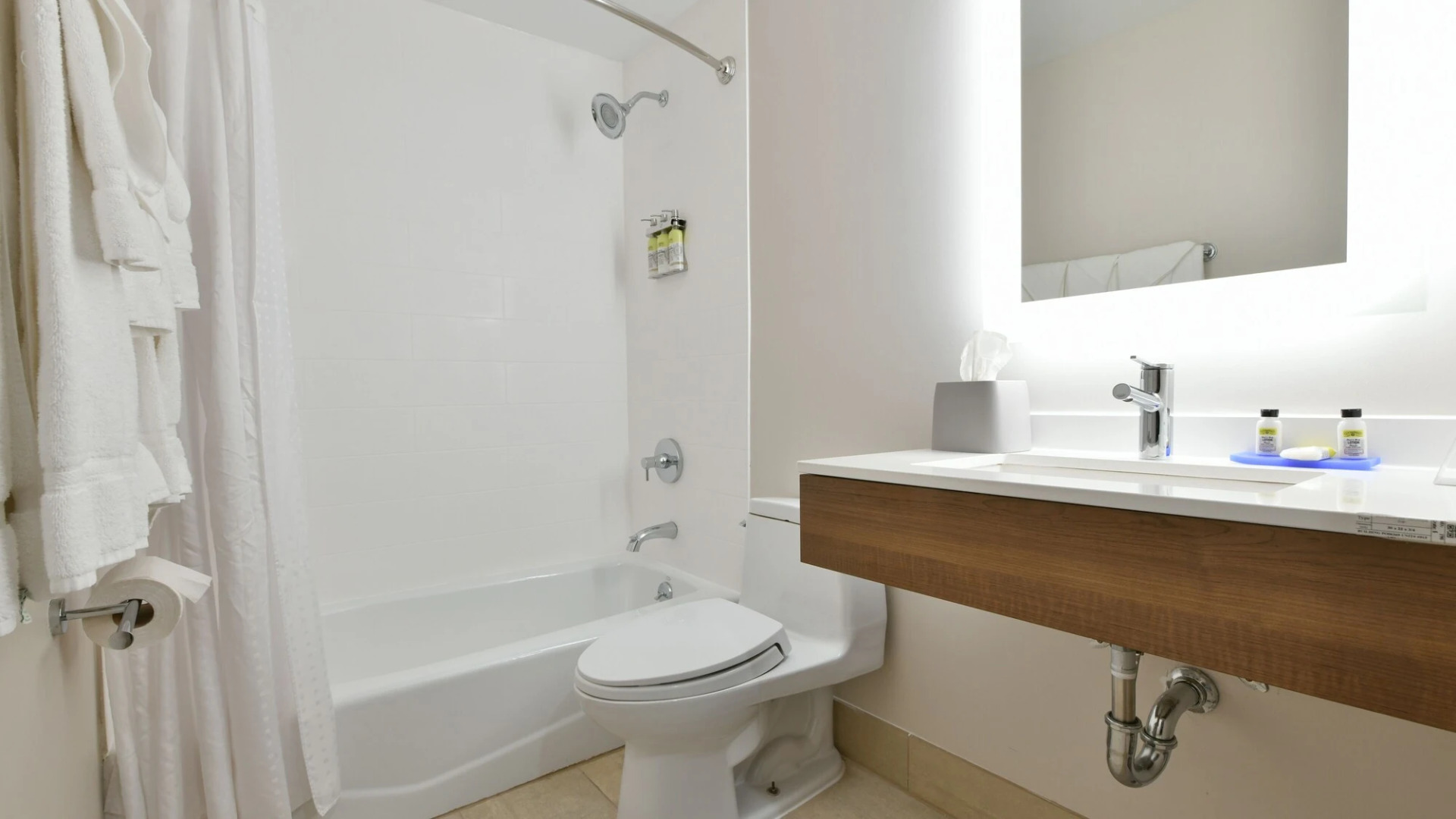 Country Inn & Suites by Radisson, Staten Island