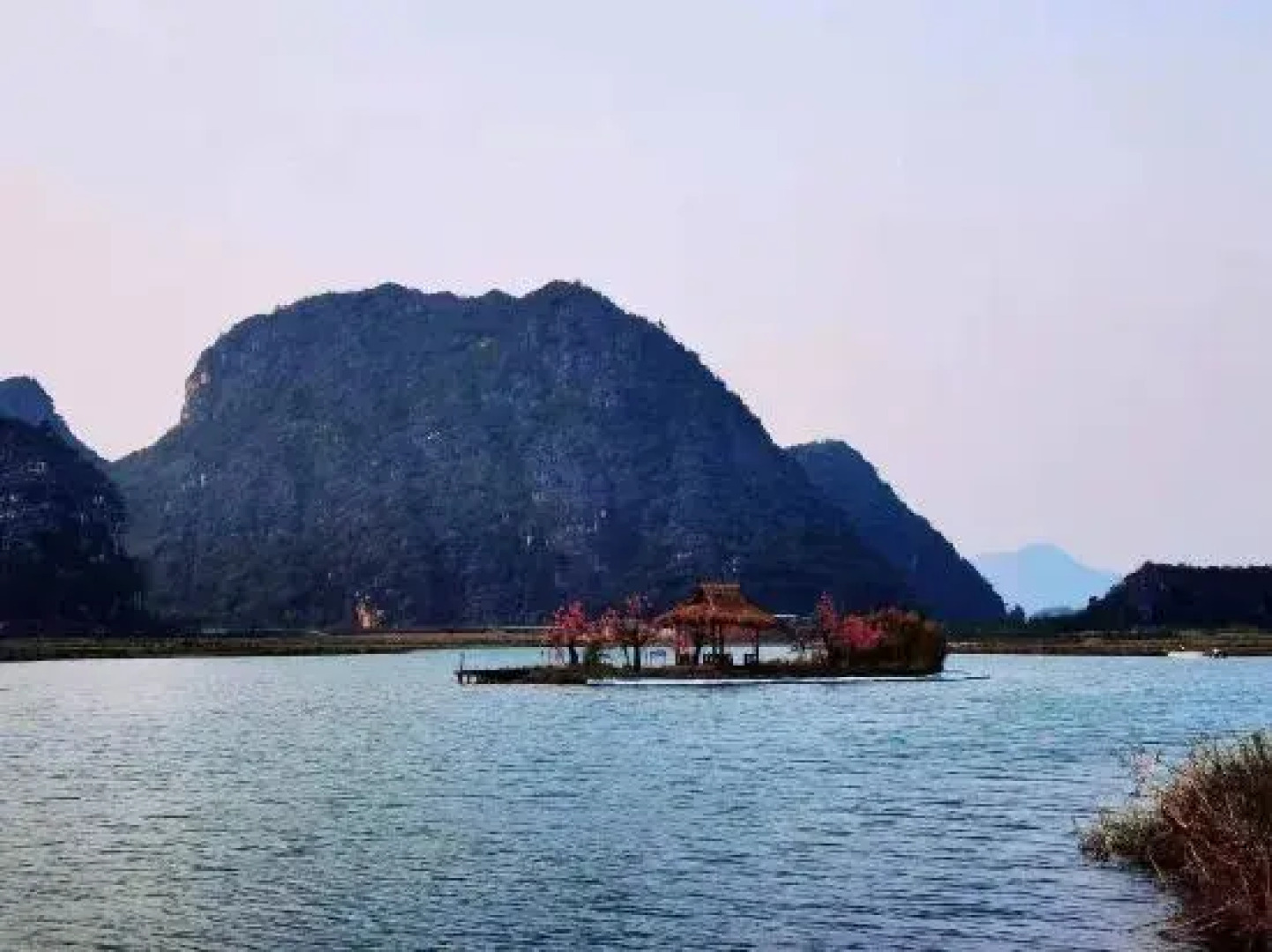 Yuejingyun Lake View Hostel