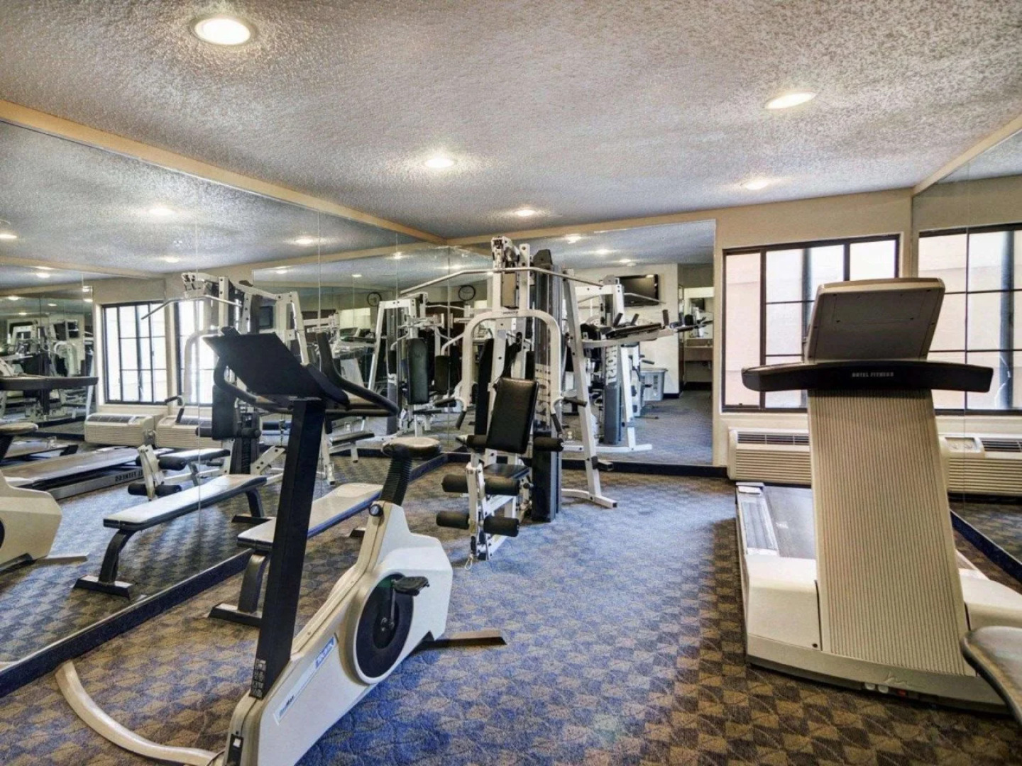 Quality Inn & Suites Irving DFW Airport South