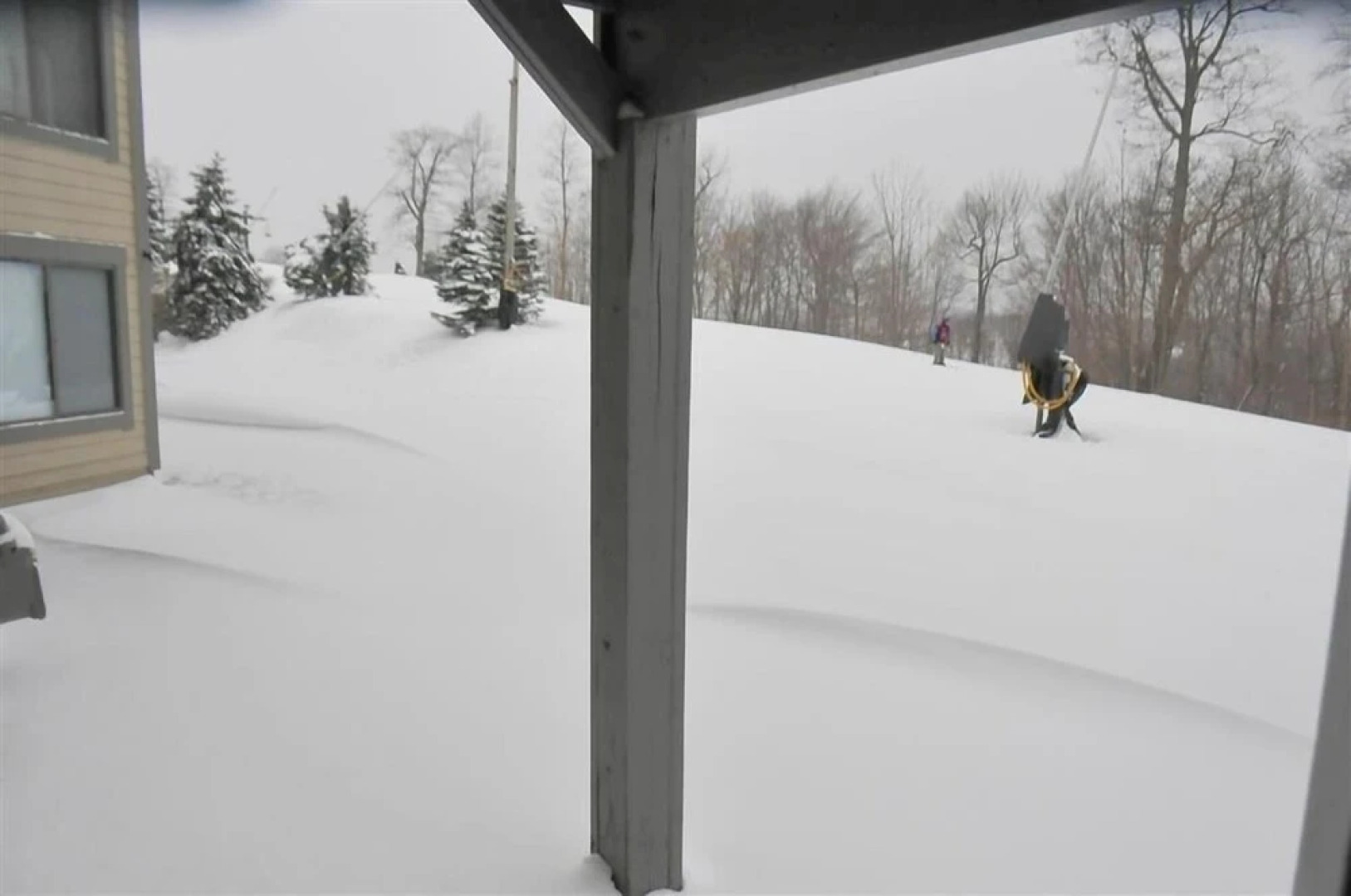 Seven Springs Stoneridge Ski-In/Out Condo with Mountain Views by RedAwning