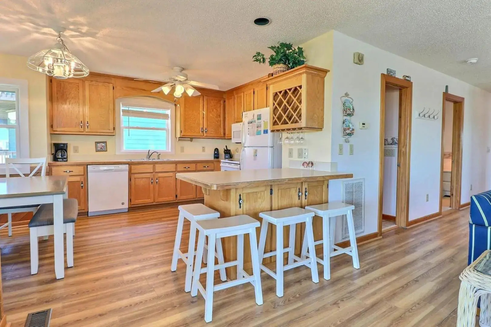 5018 - Mike`s Beach House