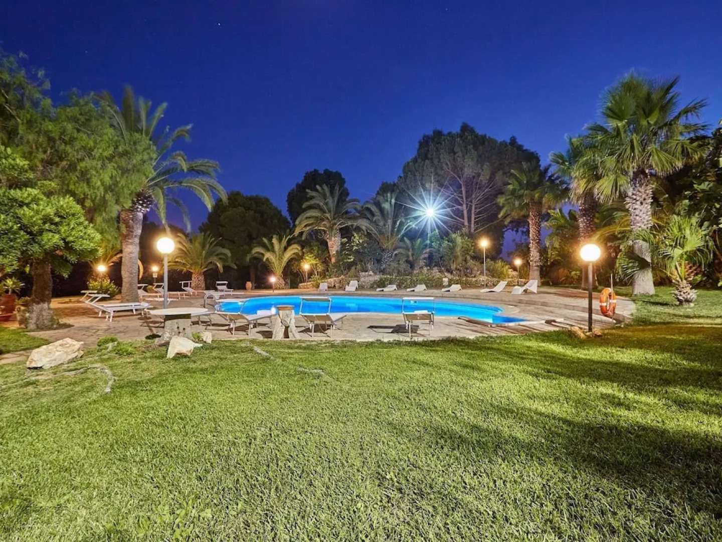 Villa in Pozzallo Near Sandy Beaches