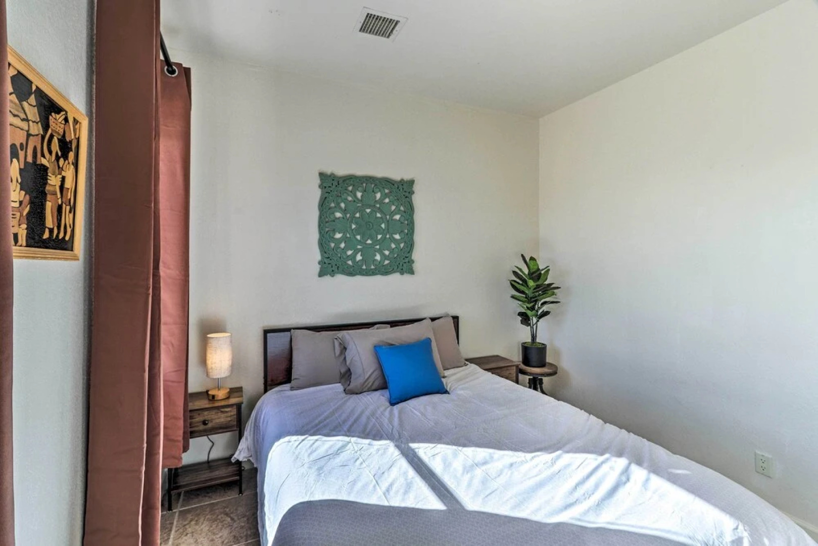 Eloy Desert Oasis w/ Courtyard & Pool Access!