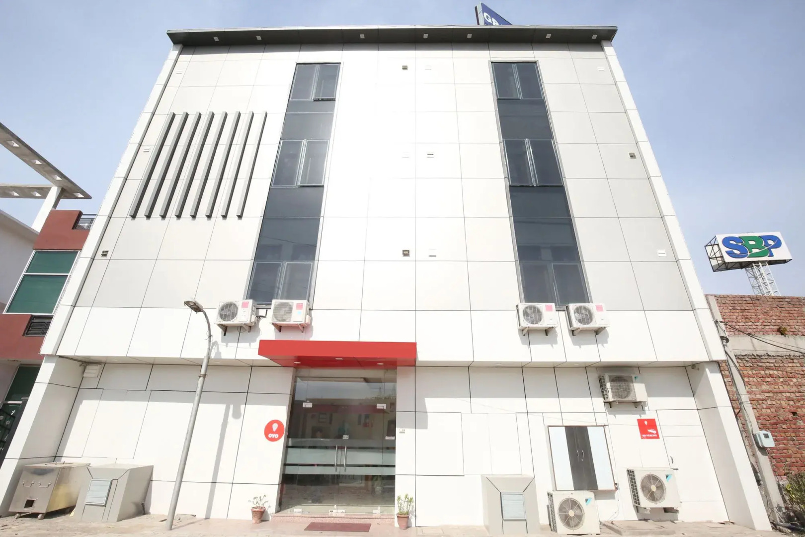 OYO 11502 Hotel Grande