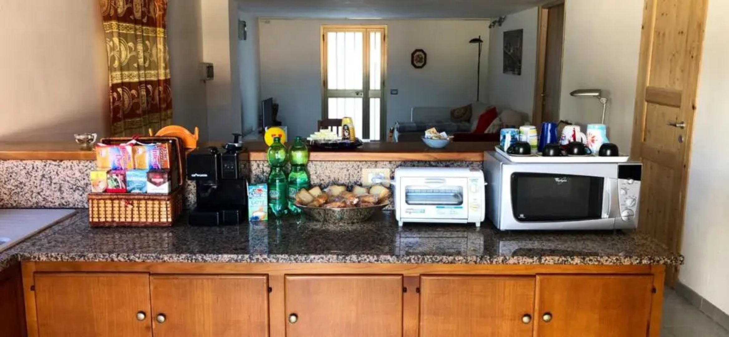 Domus Aurea - Appartamento intero ed indipendente con giardino