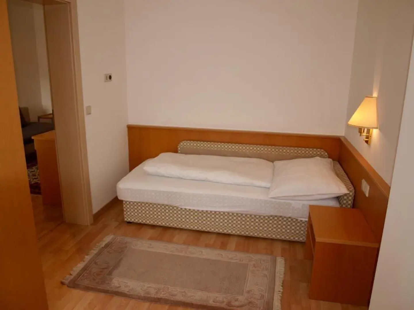 Charmantes Apartment mit Terrasse zum Garten nahe Wien