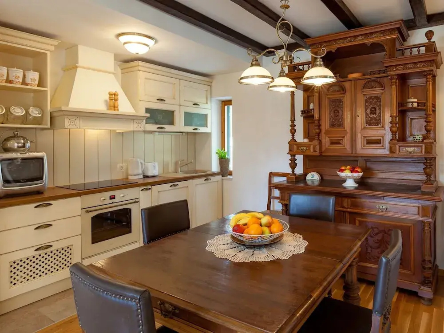 Villa in Sumartin Near the Beach & Ferry Port